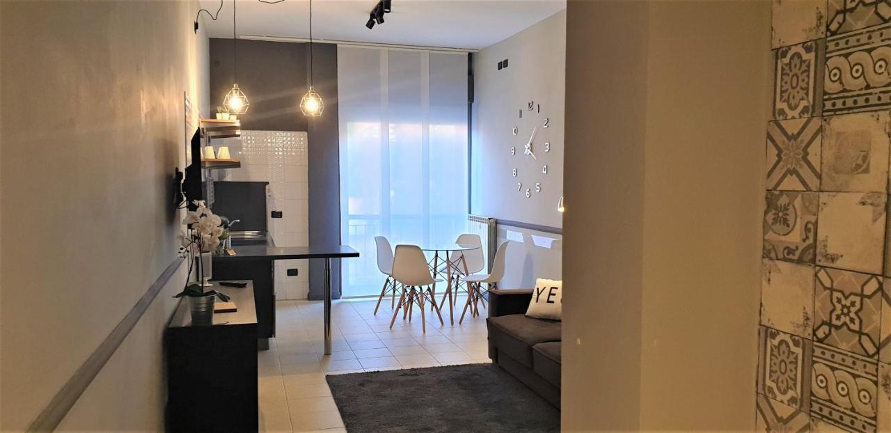 Welcome Brescia Apartments - Volta Exteriör bild